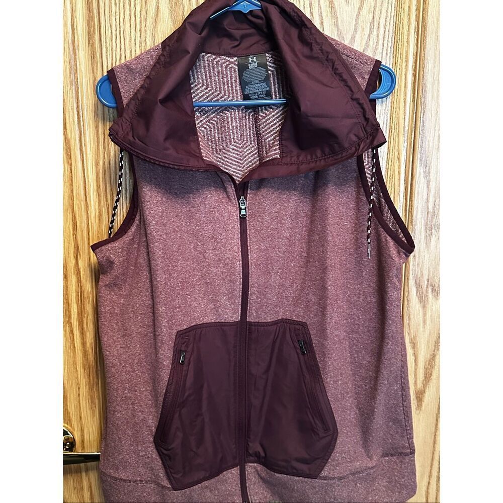 NWOT Women’s Under Armor Cold Gear Vest size XL